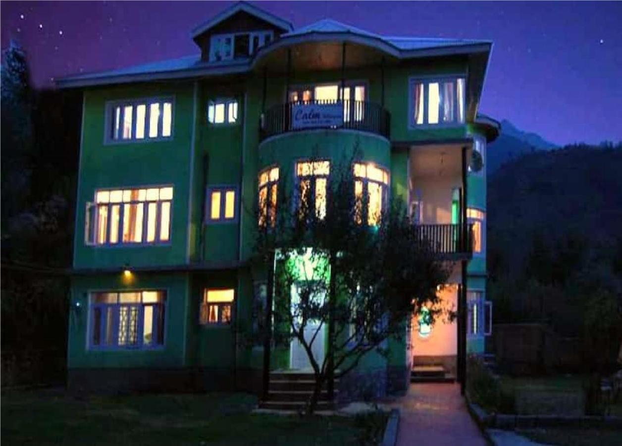 Calm Holiday Inn Srinagar  Bagian luar foto